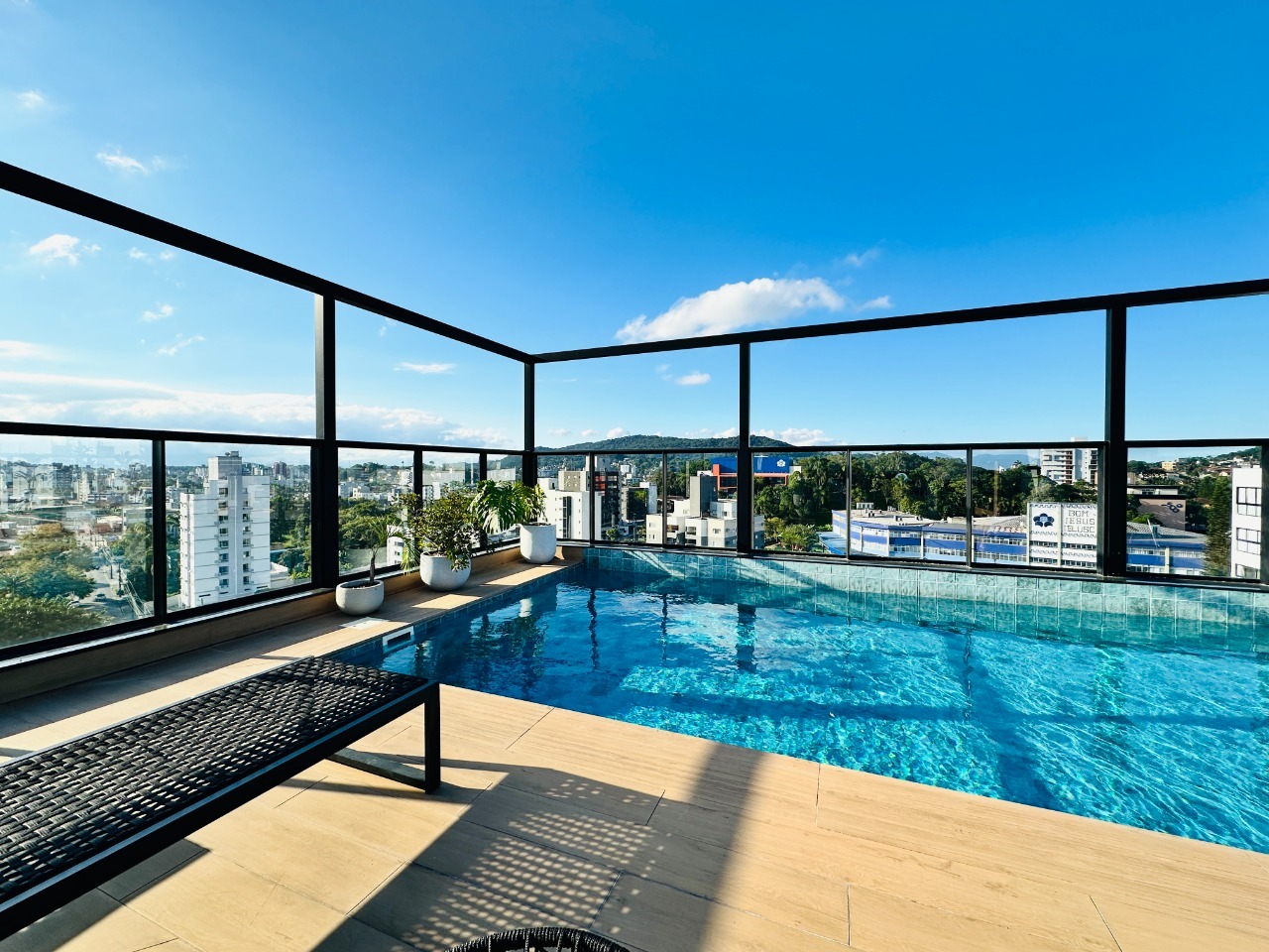 Skypool e Vista Panorâmica do Studio H Joinville